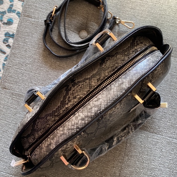 Isabelle Handbag - Picture 2 of 6